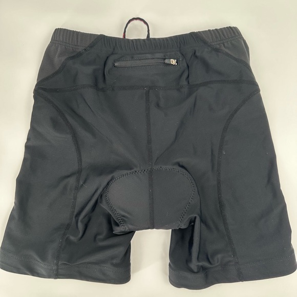 TYR- Black Padded Cycling Shorts Size Medium‎ - Picture 3 of 4